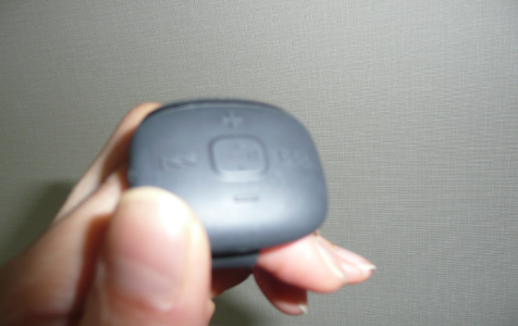 ヘッドホン一体型ウォークマン、ソニーNW-WS625